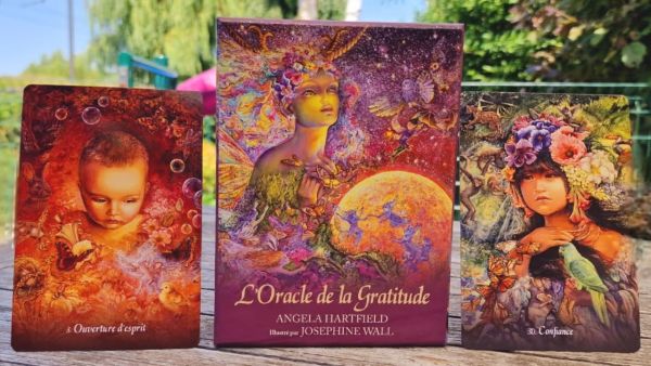 image_gratitude-et-cartomancie-renforcer-son-abondance-interieure-lumiere-de-soso